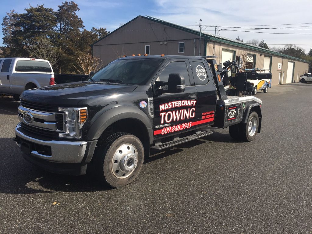 How towing companies use technology to better serve their customers